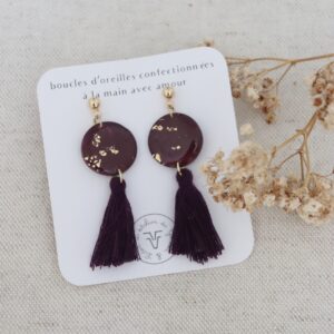 Boucles d'oreilles pompons prune